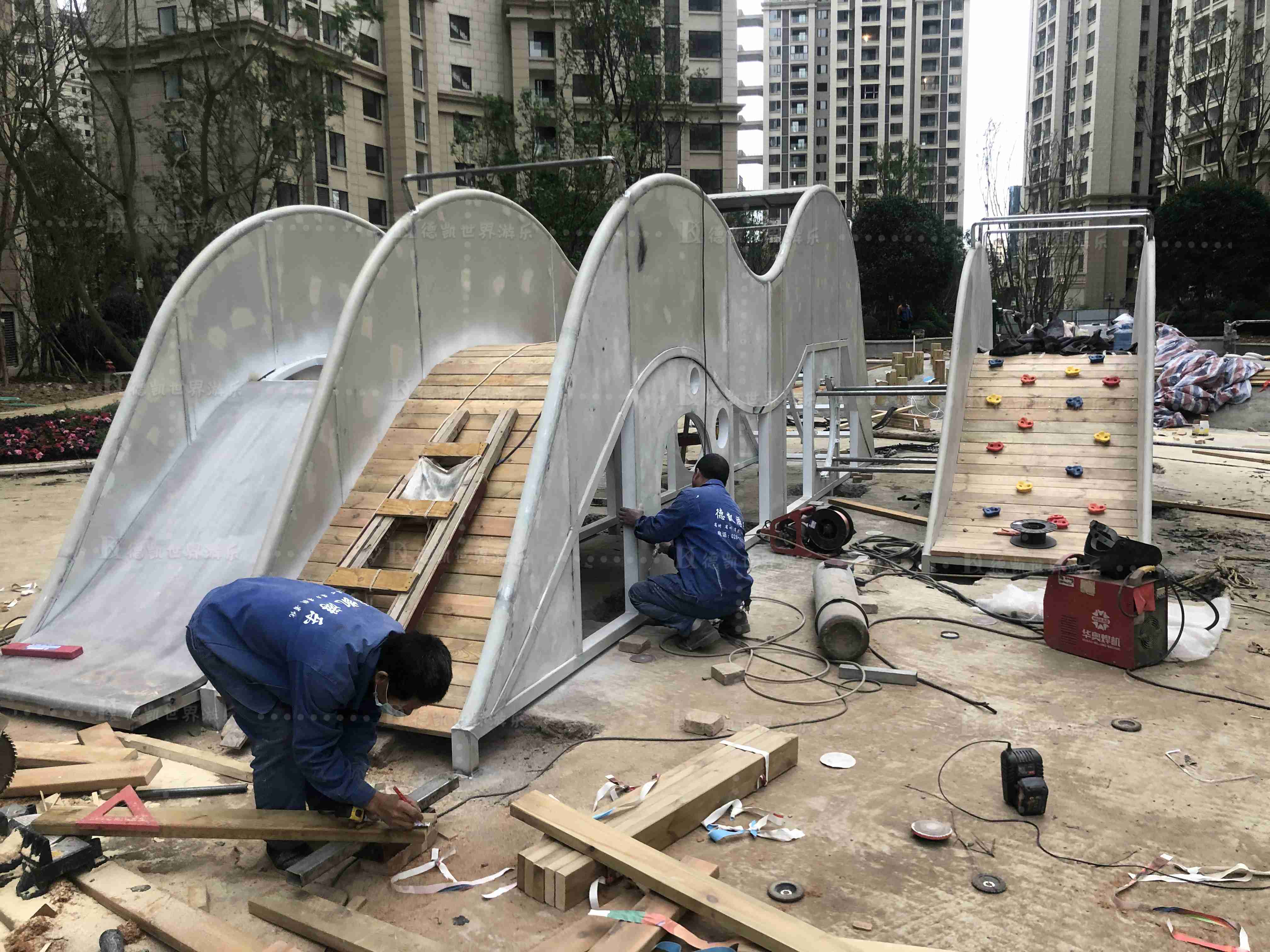 小區(qū)配套游樂設施
